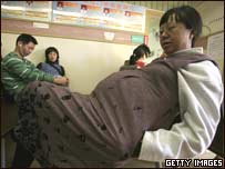 大陸內地孕婦在香港生產，推高香港的生育率