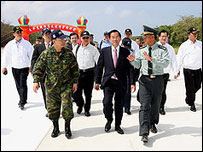 陳水扁在太平島主持了新機場啟用儀式。（圖片提供：軍聞社）
