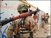 伊拉克部隊希望解除邁赫迪軍戰士的武裝
