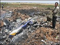 伊朗墜機現場：客機殘骸
